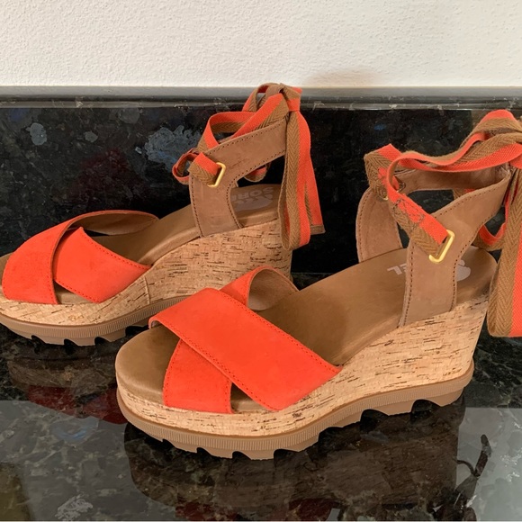 Sorel Joanie 11 High Ankle Wedge Orange Suede Laceup Sandals Size 6, Like New - Picture 7 of 10